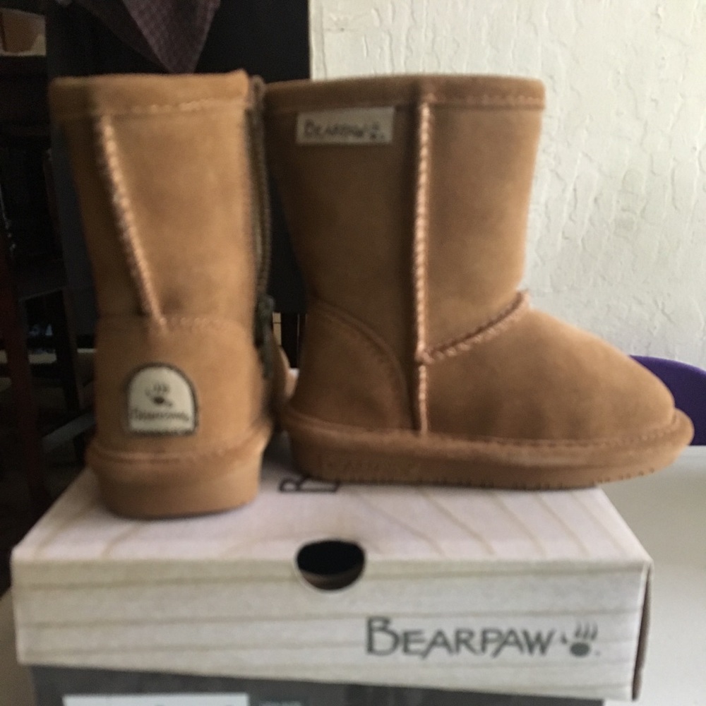 Bearpaw boots